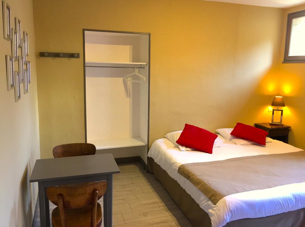 L'Estaminet Hotel Mazille Quarto foto